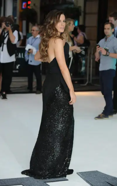 Kate Beckinsale Attends the Premiere of the Movie Total Recal in London