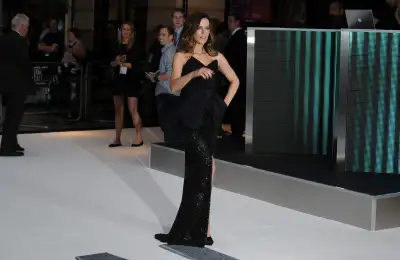 Kate Beckinsale Attends the Premiere of the Movie Total Recal in London