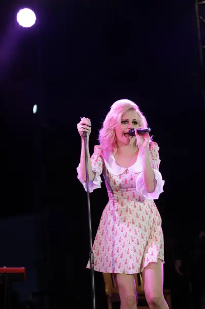 Pixie Lott Brings Harmony to Northern Ireland: A Performance at Peace One Day Concert