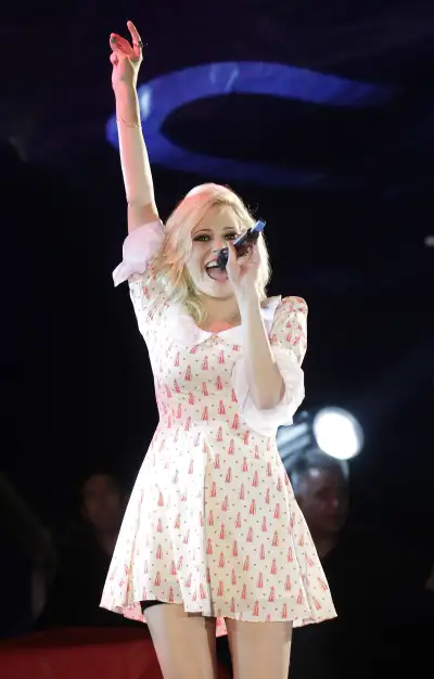 Pixie Lott Brings Harmony to Northern Ireland: A Performance at Peace One Day Concert