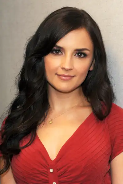 Rachael Leigh Cook's Radiant Morning on Good Day LA